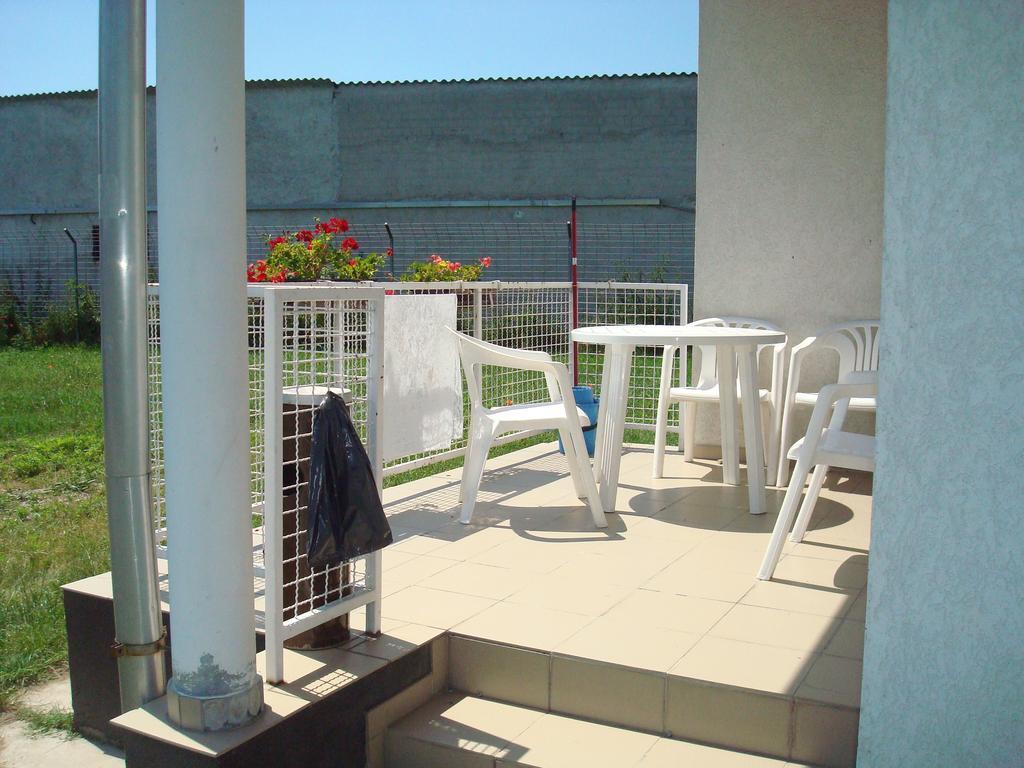 טיסאאוורוש Termal Kemping Apartmanok חדר תמונה